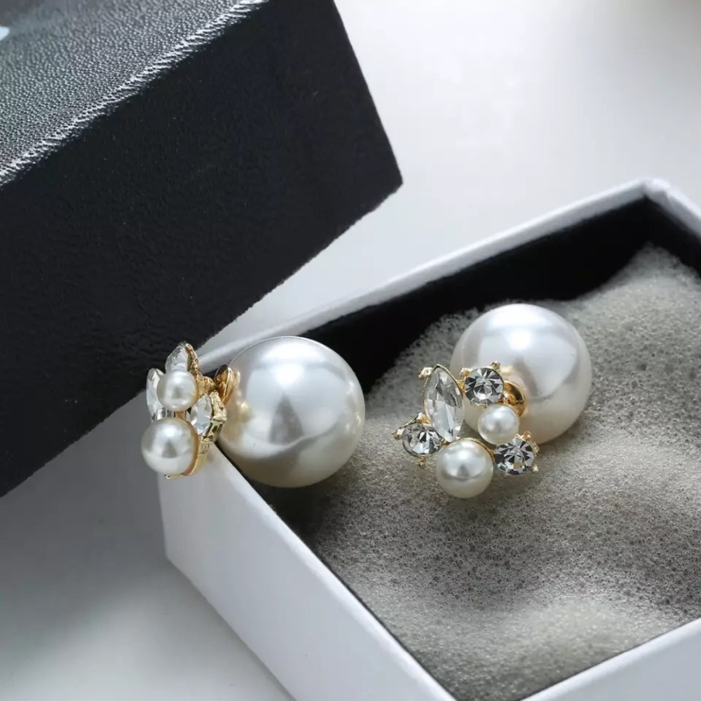 Double Sides Pearl Earrings - Picture 5 of 5